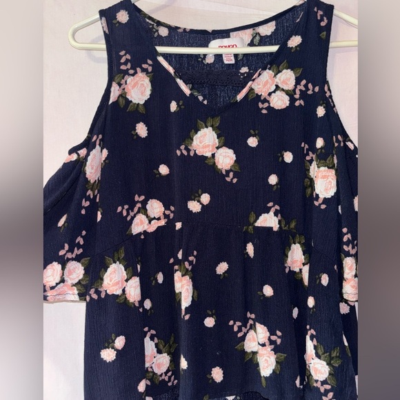 BONGO Women’s Navy and Pink Floral Blouse - Picture 5 of 9